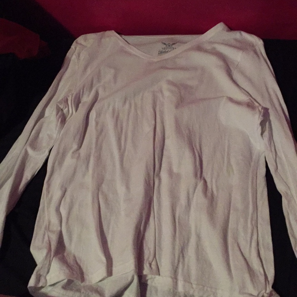 White v-neck XL